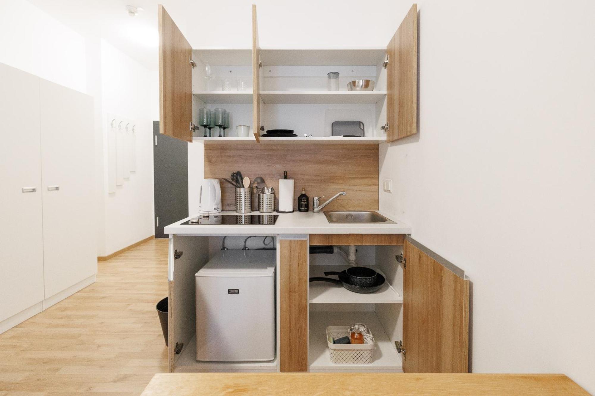 Central Urban Studio Wiener Neustadt Buitenkant foto